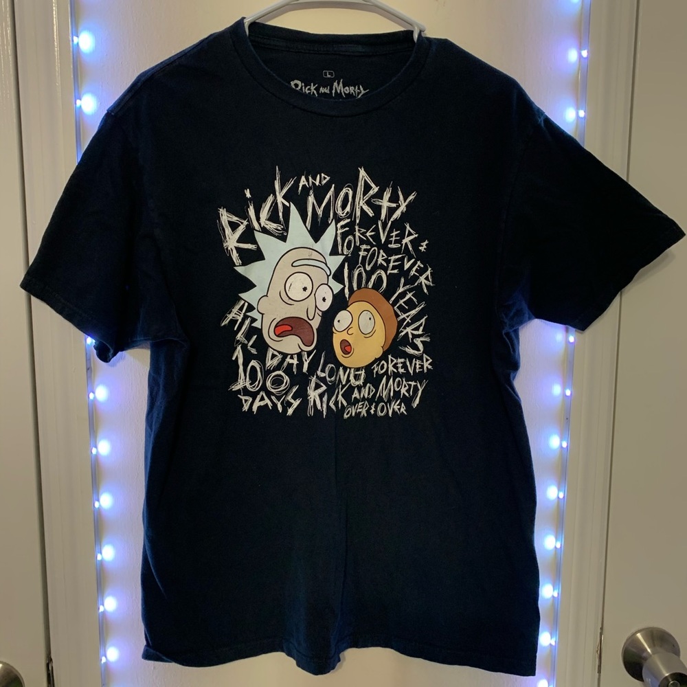 Men’s gently used Large Rick and Morty tshirt
